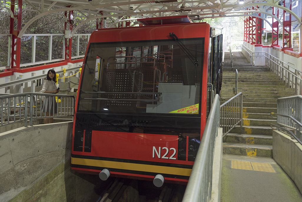 極楽橋駅ケーブルカー