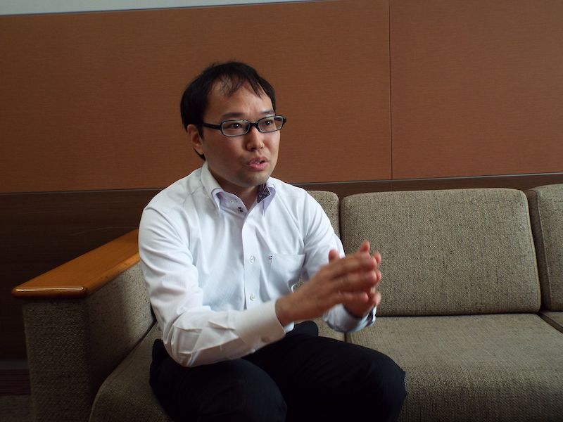 KDDI商品企画本部 サービス企画部 CXサービスグループ東海林新