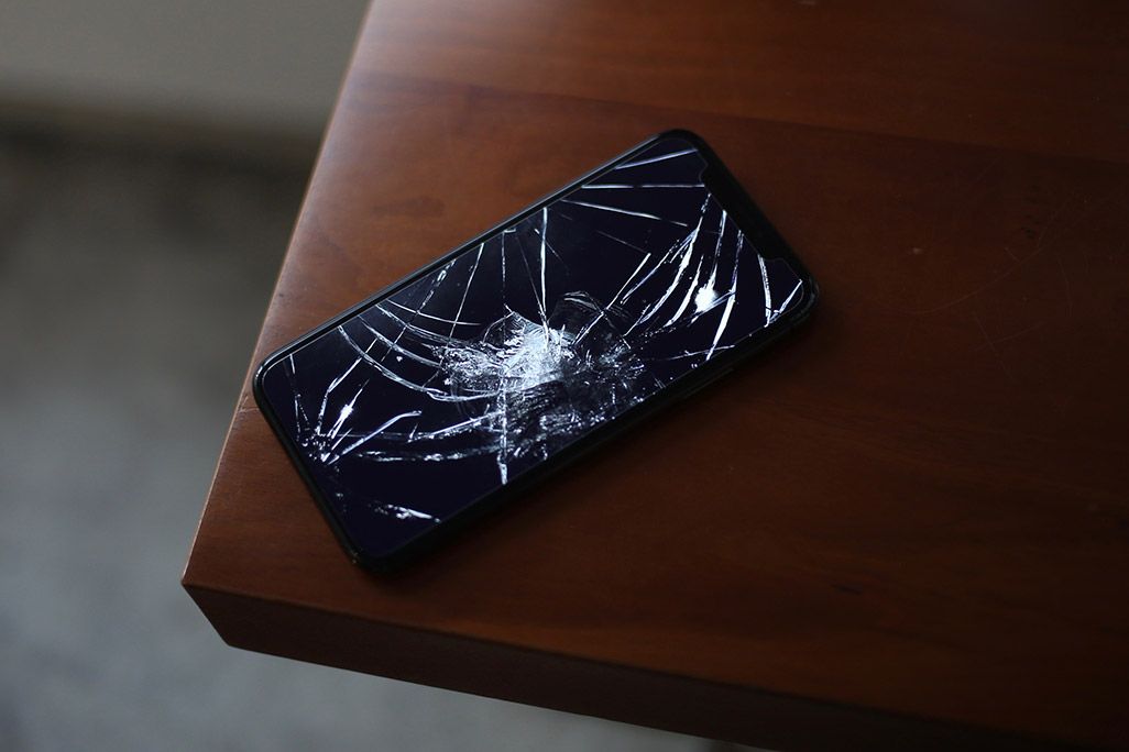 画面割れしたiPhone X