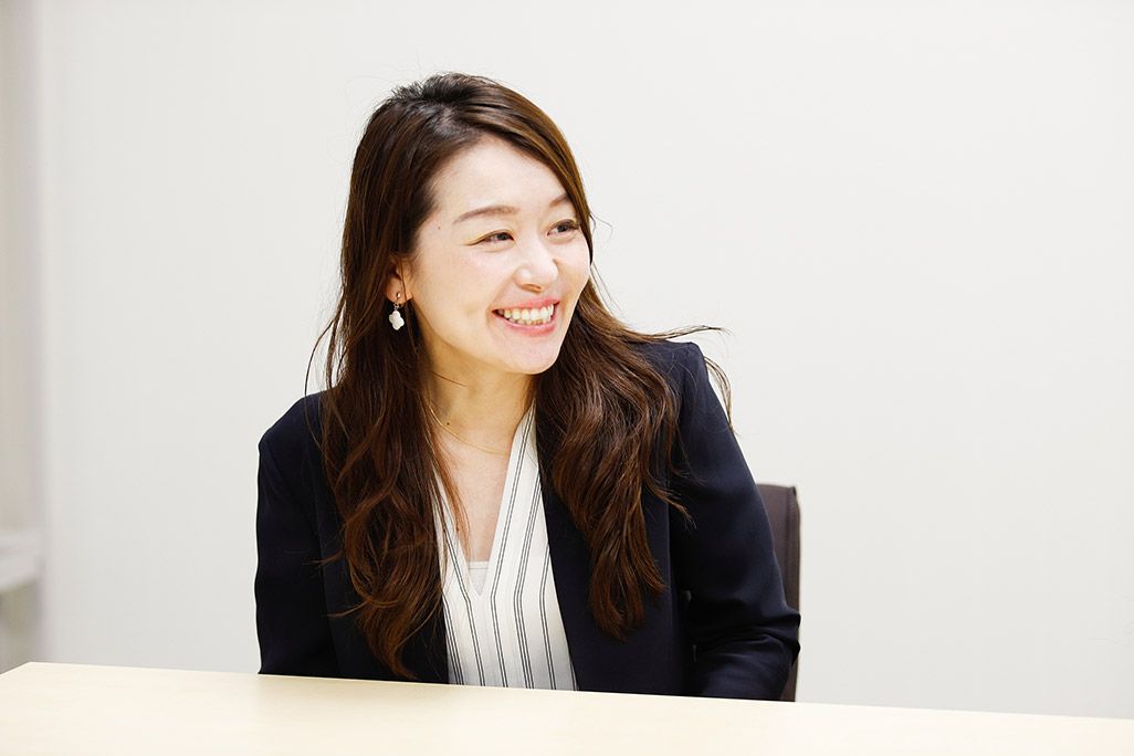 KDDI 渡部麻美/商品企画担当
