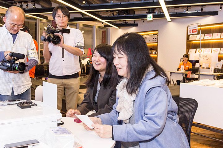 昔のケータイが充電できる おもいでケータイ再起動 は 仙台でも大盛況だった Time Space By Kddi