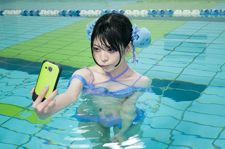 水中ニーソのメインモデル真縞しまりすちゃん
