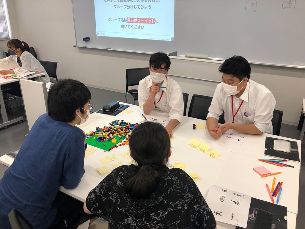 全但バスの若手社員と芸術文化観光専門職大学の学生によるワークショップ