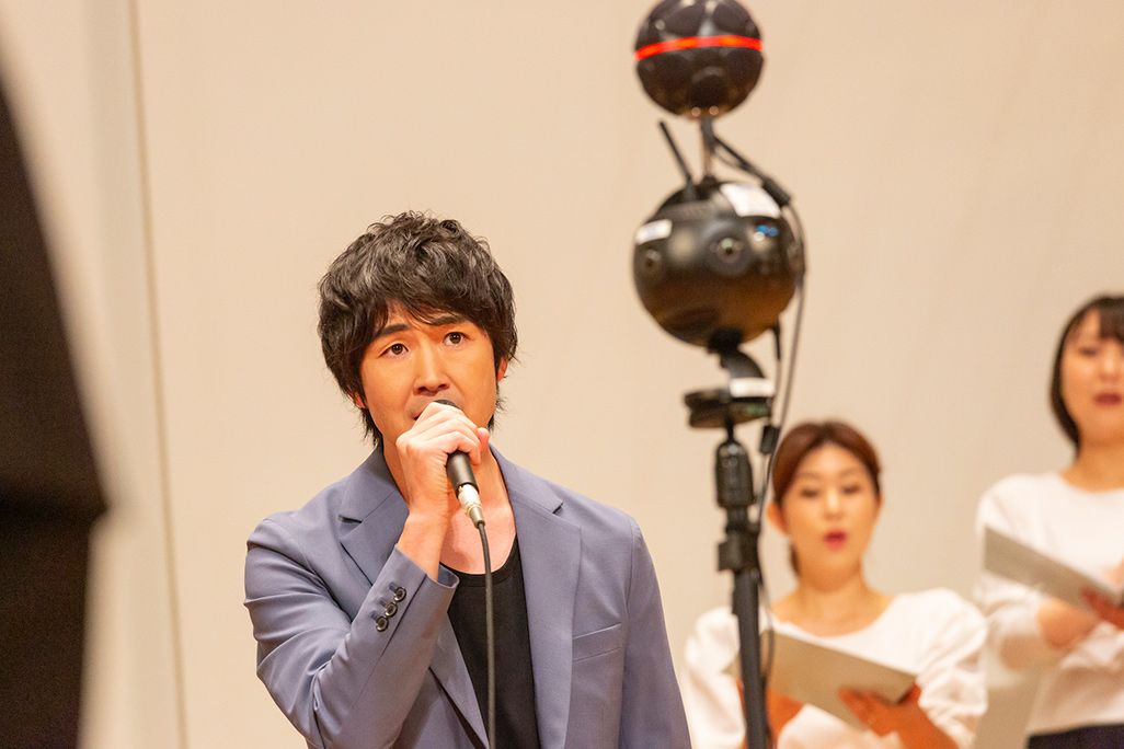 藤巻亮太さんと東京混声合唱団による音のVR収録風景