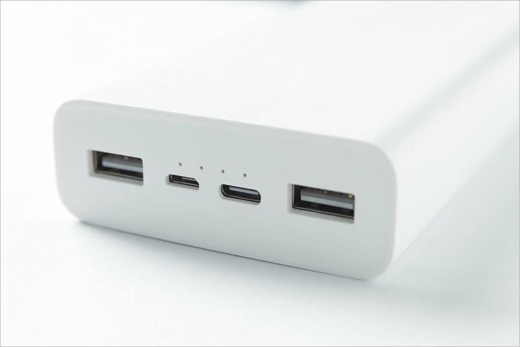 モバイルバッテリーの充電ポート