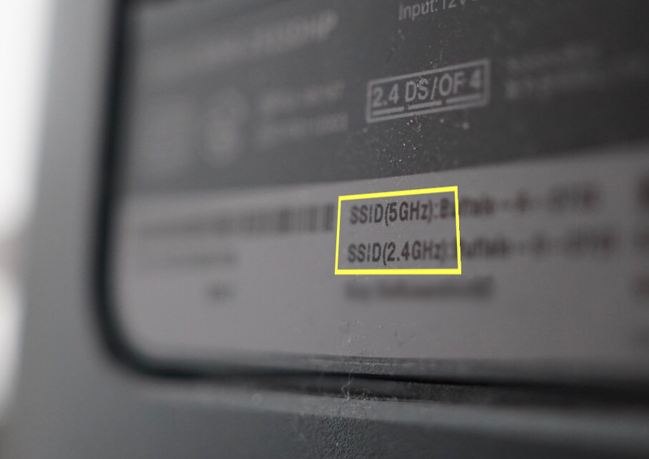 Wi-Fi機器の側面写真(5GHz/2.4GHz)