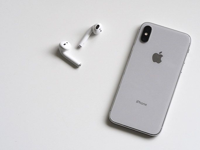 iPhone XとAirPods