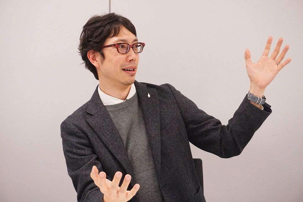 KDDI商品企画本部プロダクト開発1部・水田修