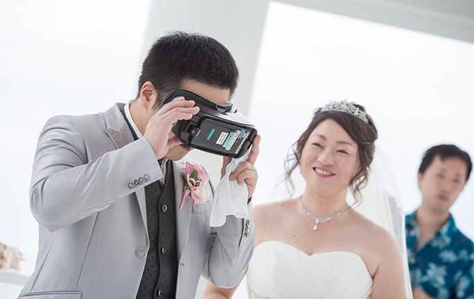 日本初の「VR結婚式」 新郎新婦は海外ウェディングでも、親族は国内で祝う!?